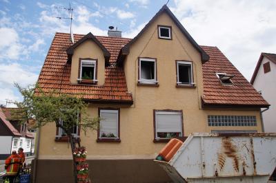 Frickenhausen: Hoher Sachschaden nach Wohnungsbrand 